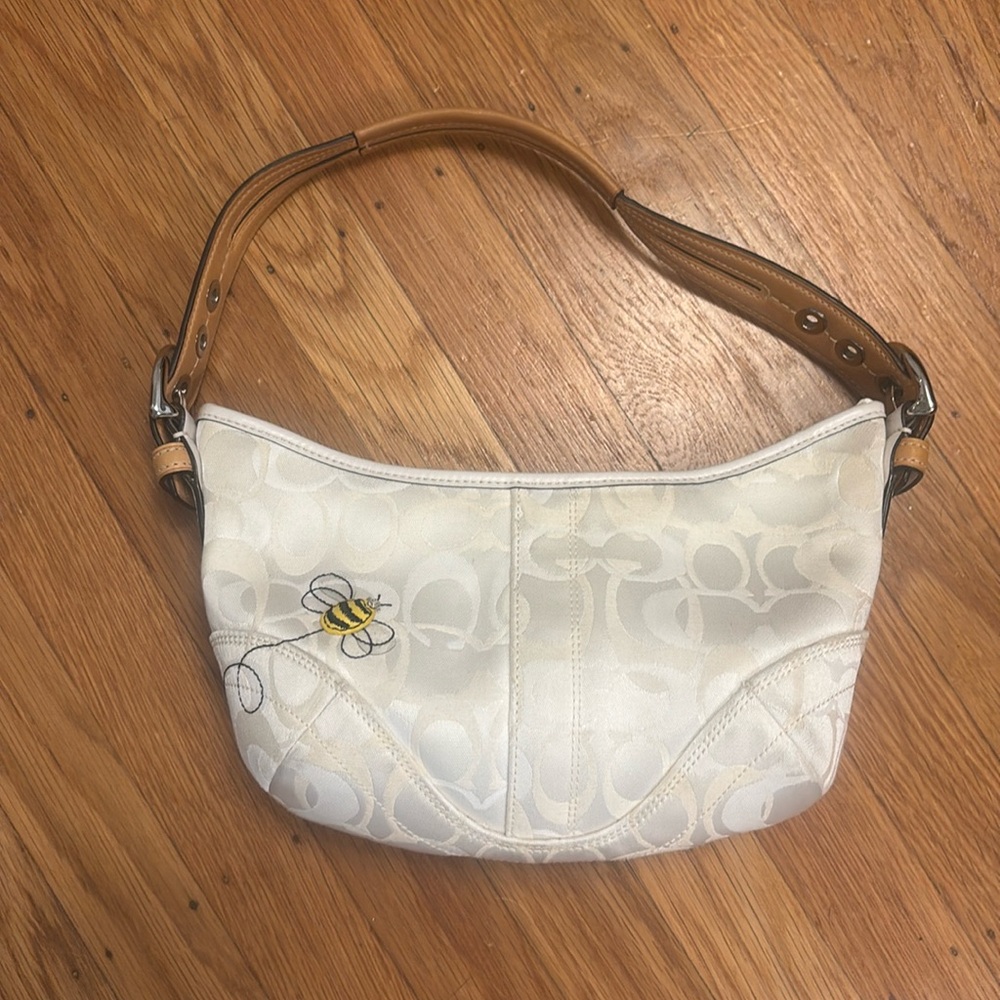 Coach Bumble Bee off White Vintage Y2K Logo
Jacquard Bag Hobo Purse no M053-5064